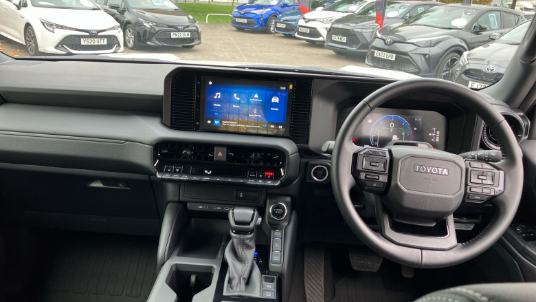 Toyota Land Cruiser Diesel 2.8D 205 Commercial Auto